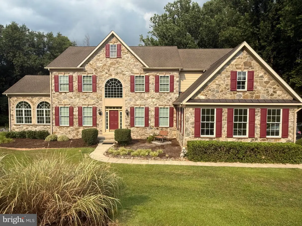 2098 Lavinda Dr, Westminster, MD 21157 - #1