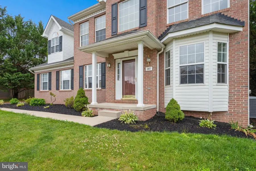207 Bentley St, Taneytown, MD 21787 - #2