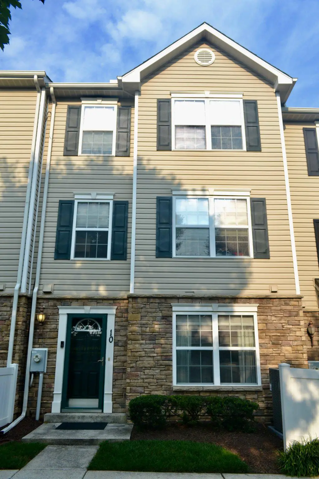 6488 Cornwall Dr #10, Eldersburg, MD 21784 - #1