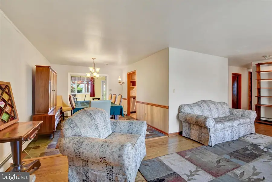 200 Bezold Ave, Westminster, MD 21157 - #3