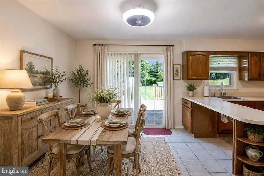 1629 Saint Paul St, Hampstead, MD 21074 - #3