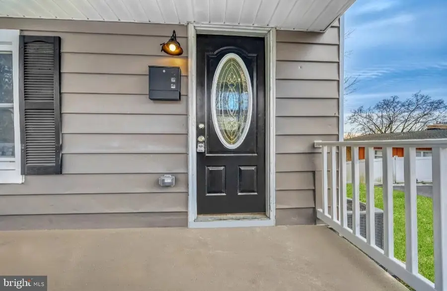 77 S Center St, Westminster, MD 21157 - #3