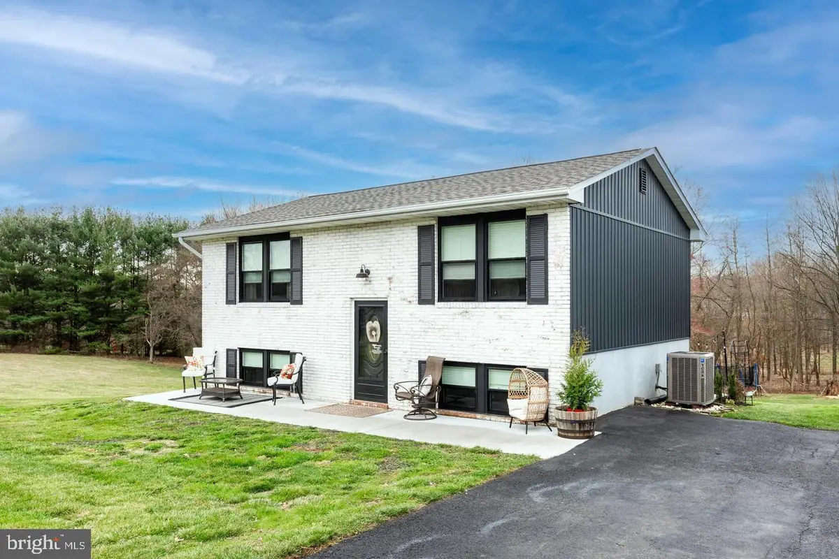 839 Chanter Dr, Westminster, MD 21157 - #1