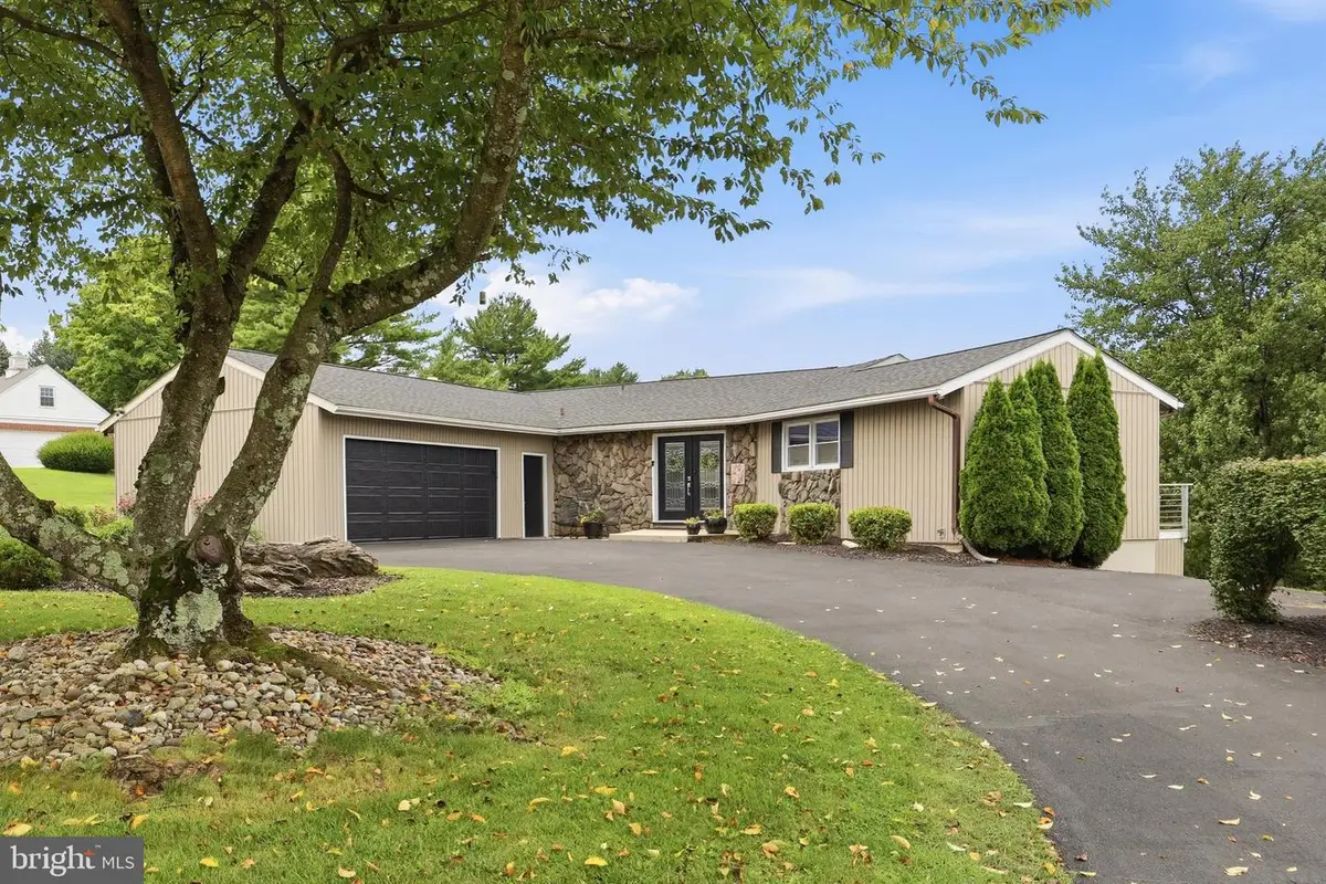 712 Winchester Dr, Westminster, MD 21157 - #1
