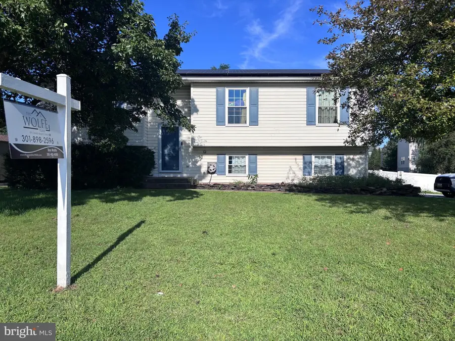217 Roth Ave, Taneytown, MD 21787 - #2