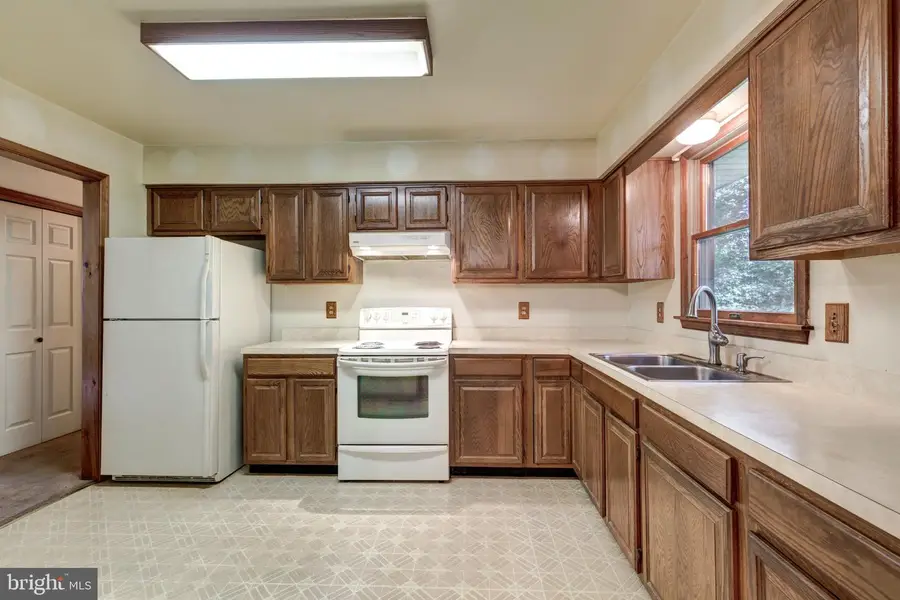 1309 Paw-paw Dr, Hampstead, MD 21074 - #3
