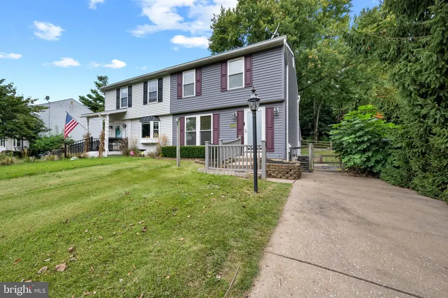 4410 Sycamore Dr, Hampstead, MD 21074 - #2