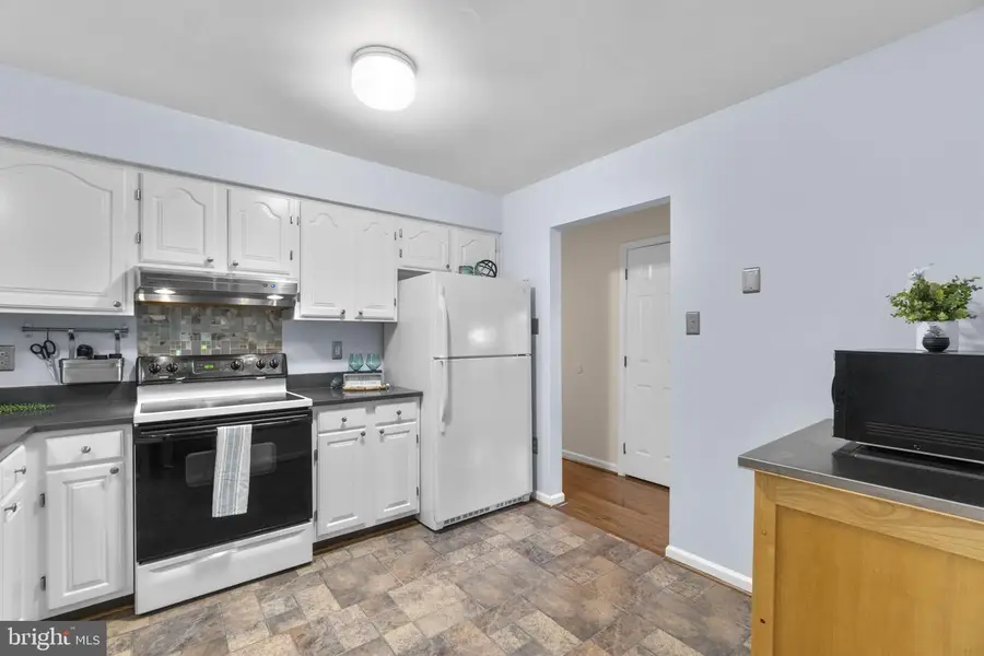 132 Dunrovin Ave, Westminster, MD 21158 - #3