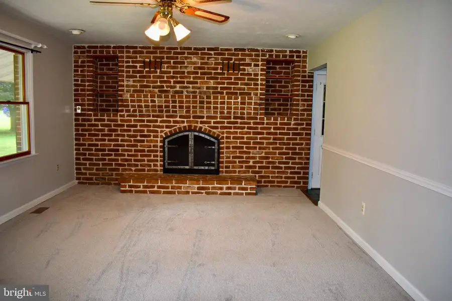 1156 Humbert Schoolhouse Rd, Westminster, MD 21158 - #2