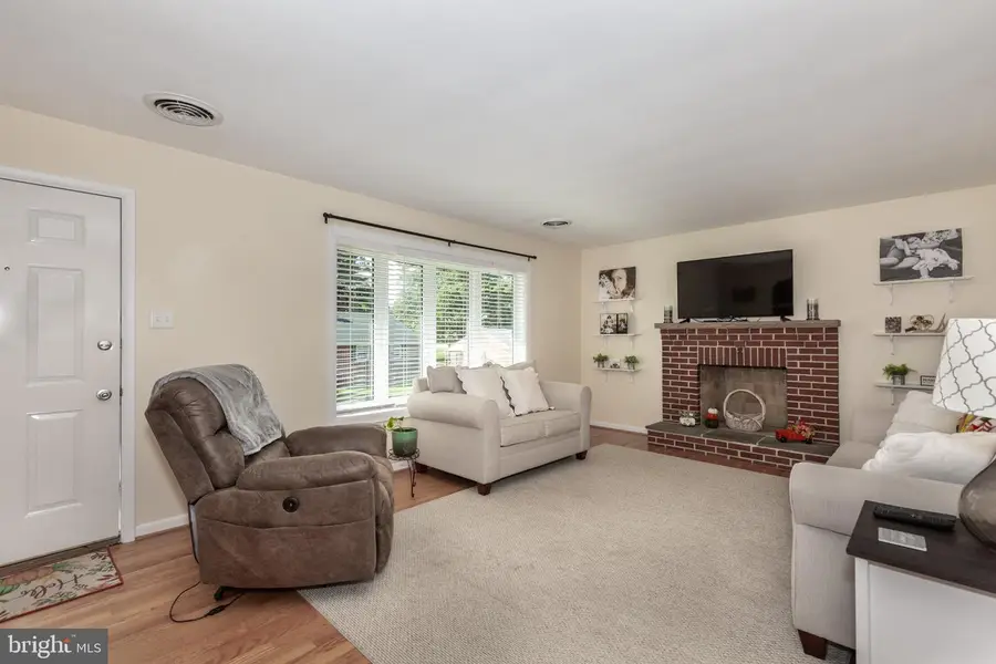 77 George St, Taneytown, MD 21787 - #2