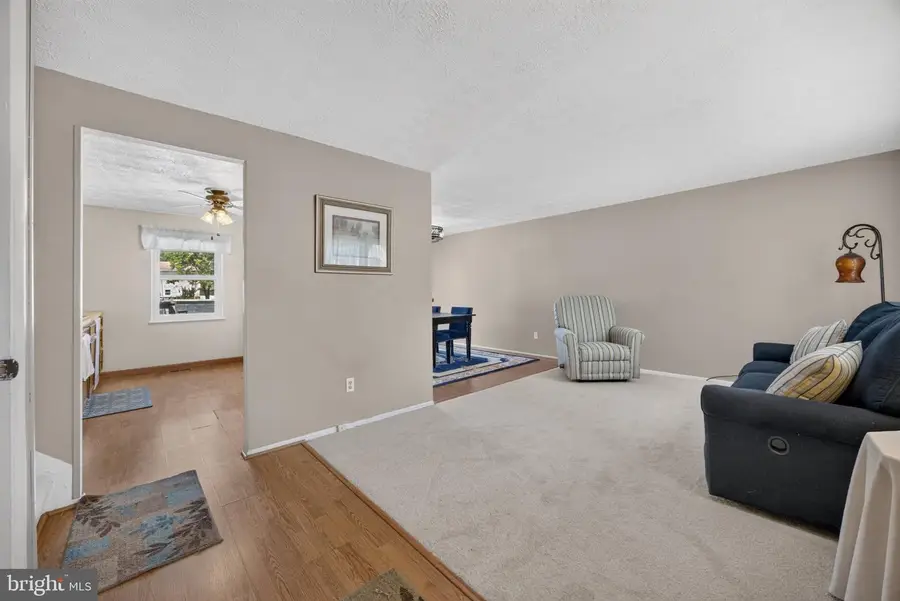 1702 Gemini Dr, Sykesville, MD 21784 - #2