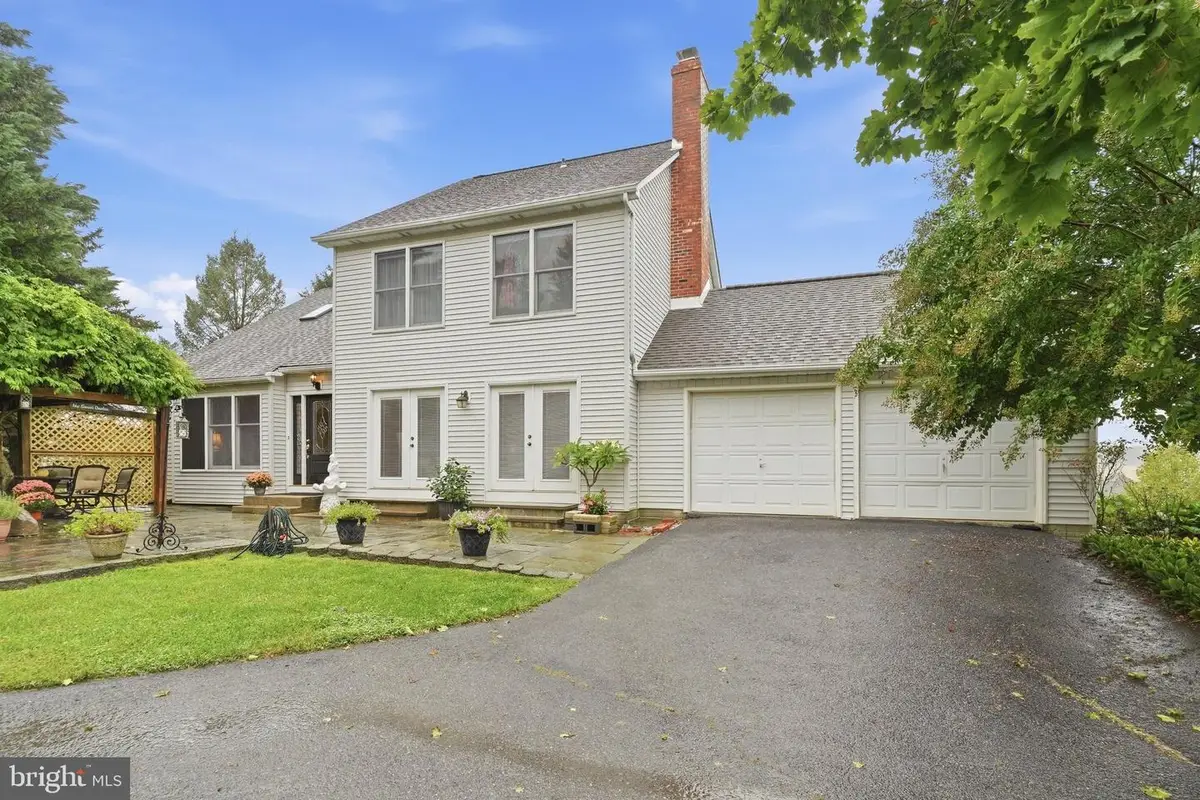6650 Wind Ridge Rd, Mount Airy, MD 21771 - #1