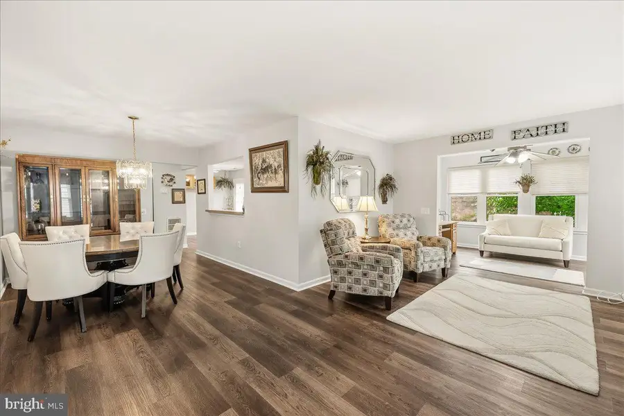 910 Parade Ln, Mount Airy, MD 21771 - #2