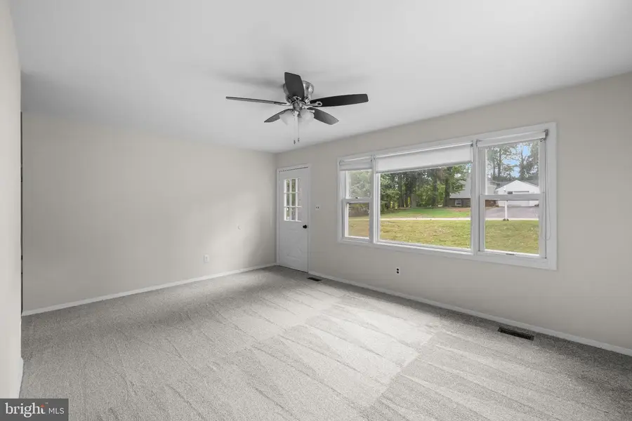 1512 Carriage Hill Dr, Westminster, MD 21157 - #2