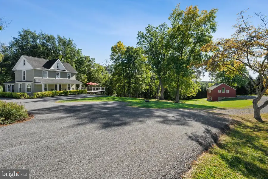2546 Hollingsworth Rd, Reisterstown, MD 21136 - #3