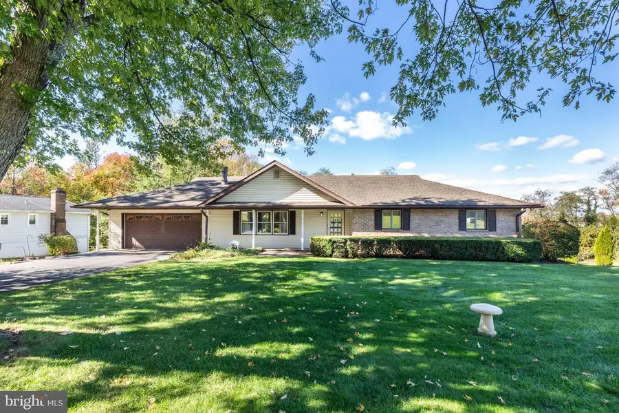926 Winchester Dr, Westminster, MD 21157 - #2