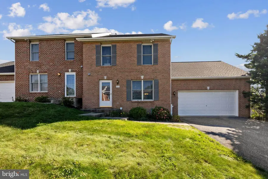 528 Gentry Ct, Westminster, MD 21157 - #2