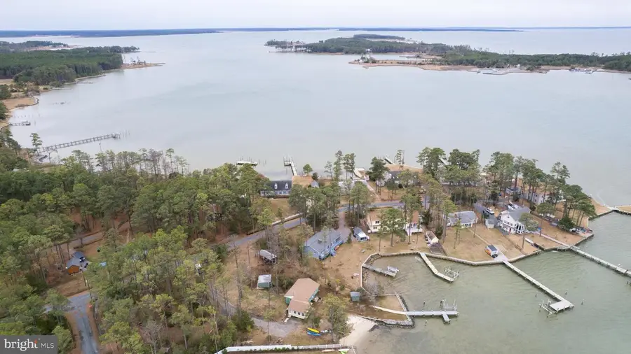 810 Seabreeze Rd, Cambridge, MD 21613 - Image #2