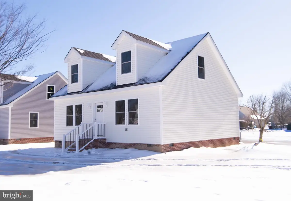 107 Railroad Ave, East New Market, MD 21631 - #1