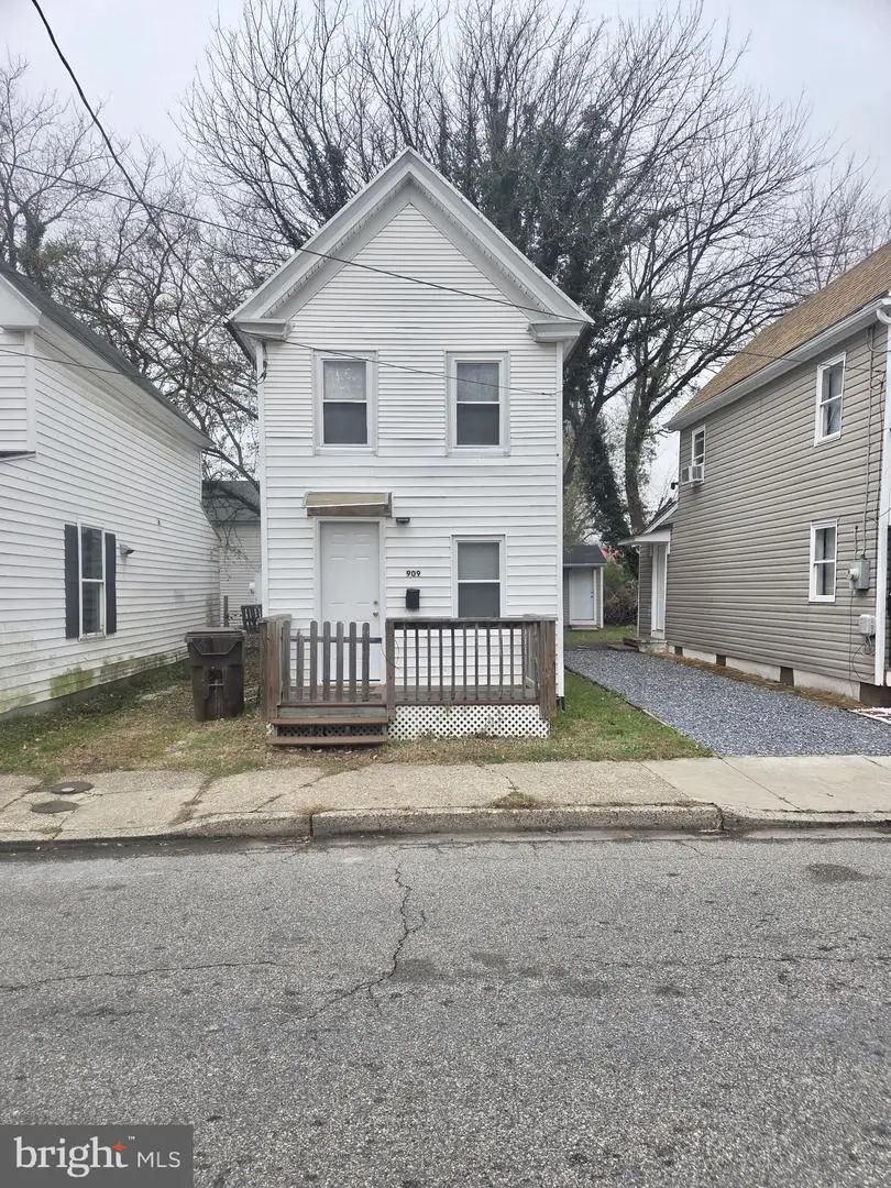 909 Pine St, Cambridge, MD 21613 - #1