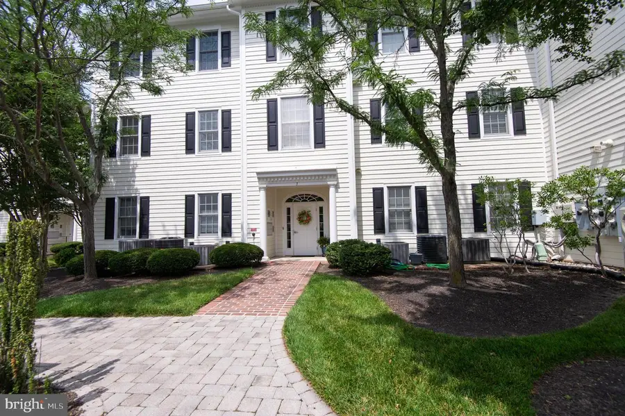 3 Oakley St #202, Cambridge, MD 21613 - #3