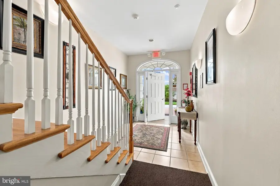 5 Oakley St #304/302, Cambridge, MD 21613 - #3