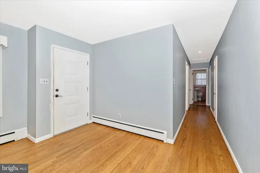 14449 Lewisdale Rd, Clarksburg, MD 20871 - Image #3