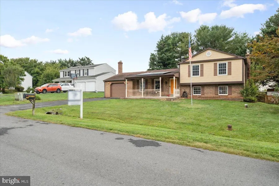 8207 Reveille Ct, Walkersville, MD 21793 - Image #2