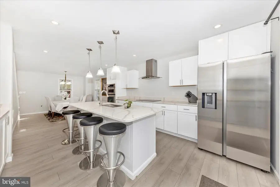 6216 Manor Woods Rd, Frederick, MD 21703 - Image #2