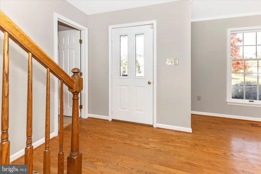 302 Holleybrooke Ct, Walkersville, MD 21793 - Image #2