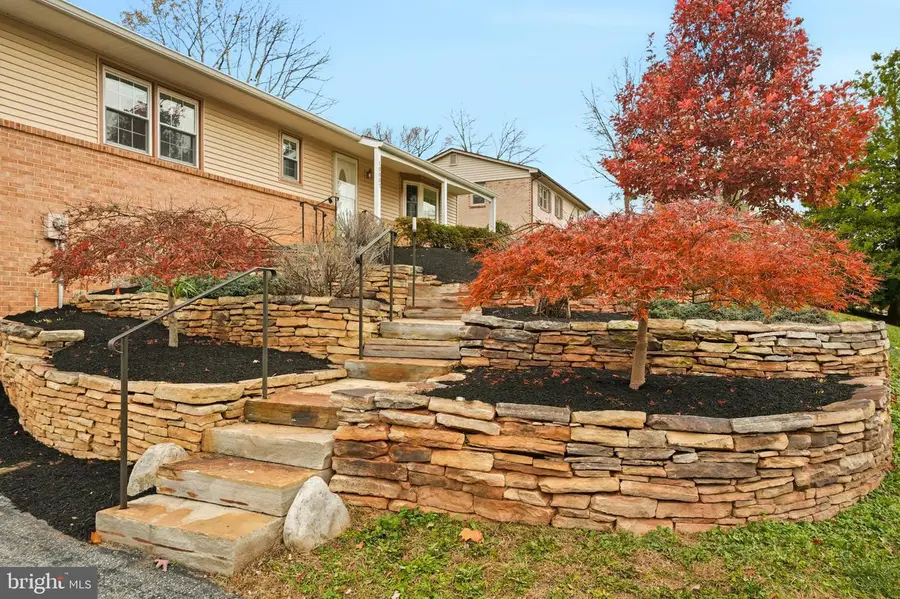 10007 York Dr, Ijamsville, MD 21754 - Image #3