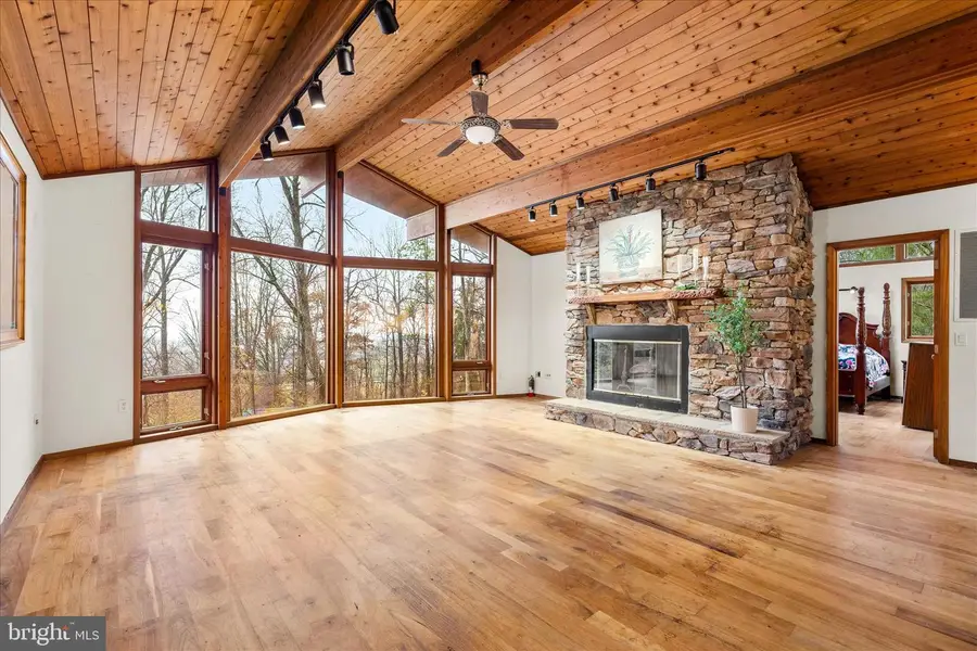 7442 Dogwood Ln, Middletown, MD 21769 - Image #3