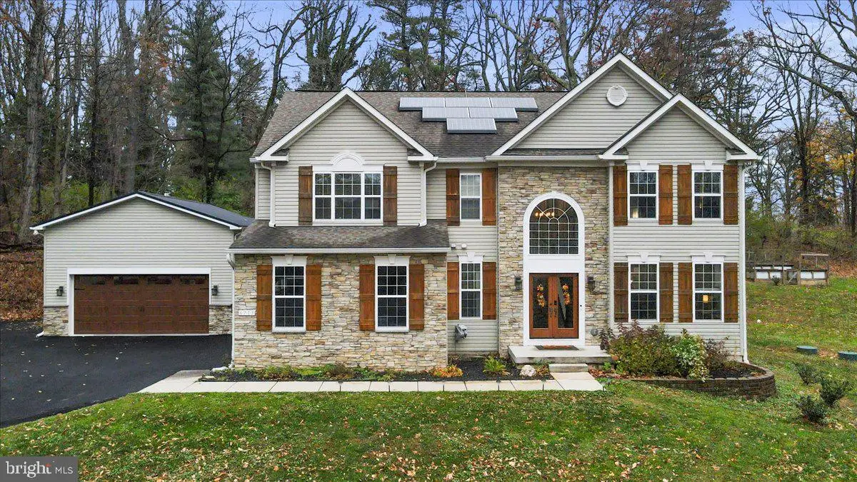 6715 S Clifton Rd, Frederick, MD 21703 - Image #1