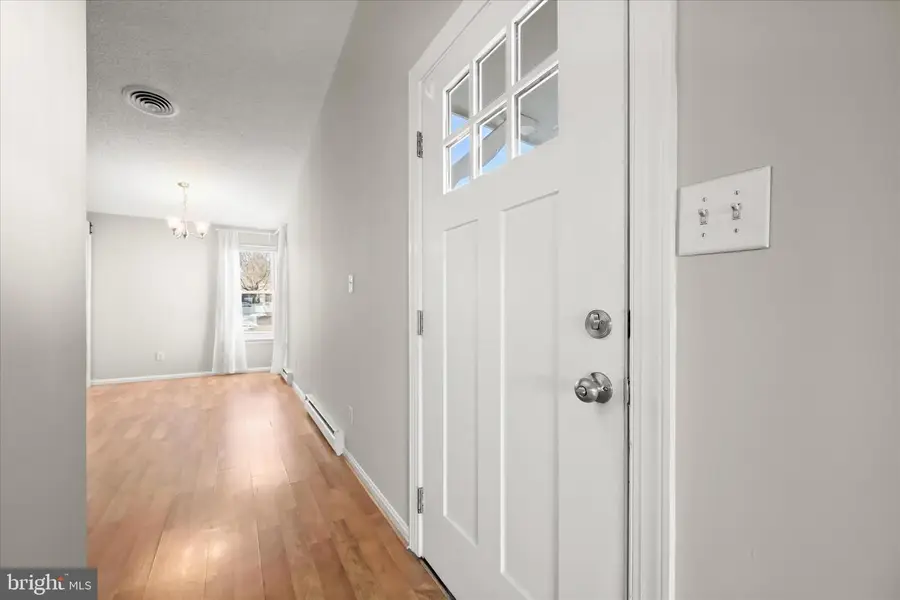 804 Chadwick Cir, Frederick, MD 21701 - Image #3