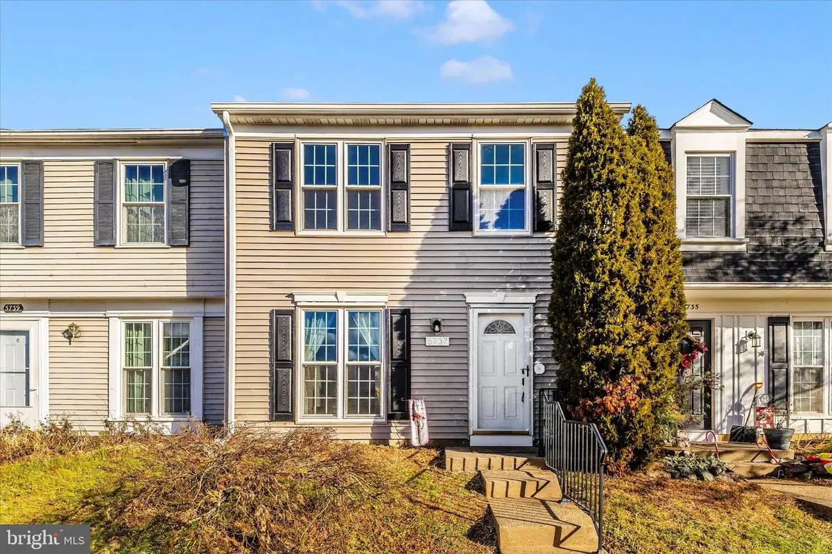 5737 Sunset View Ln, Frederick, MD 21703 - Image #1