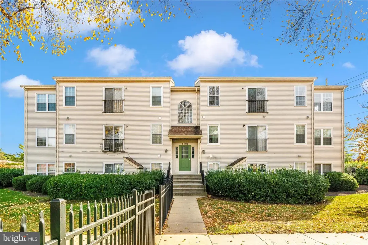 5701 Lavender Plz #j, Frederick, MD 21703 - Image #1