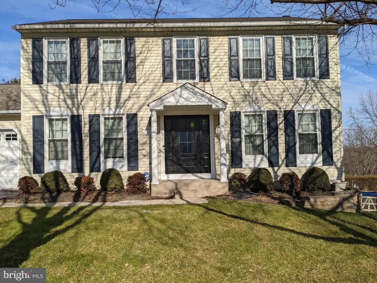 1105 Village Gate Dr, Mount Airy, MD 21771 - Image #1