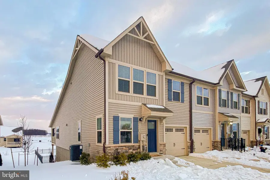 2482 Silver Leaf Dr, Frederick, MD 21702 - Image #2