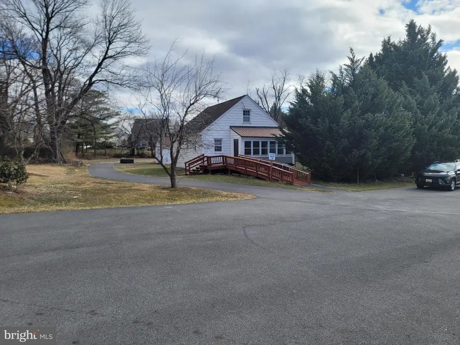 8325 Yellow Springs Rd, Frederick, MD 21702 - Image #2