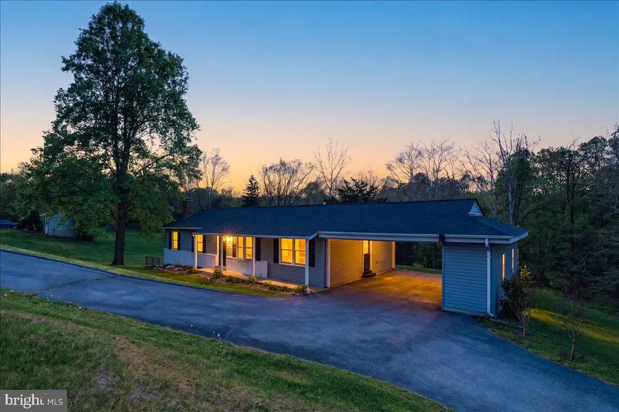 4389 Moleton Dr, Mount Airy, MD 21771 - #2