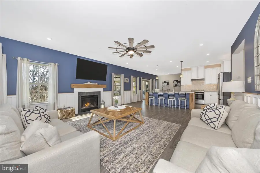 6832 Woodridge Rd, New Market, MD 21774 - Image #3