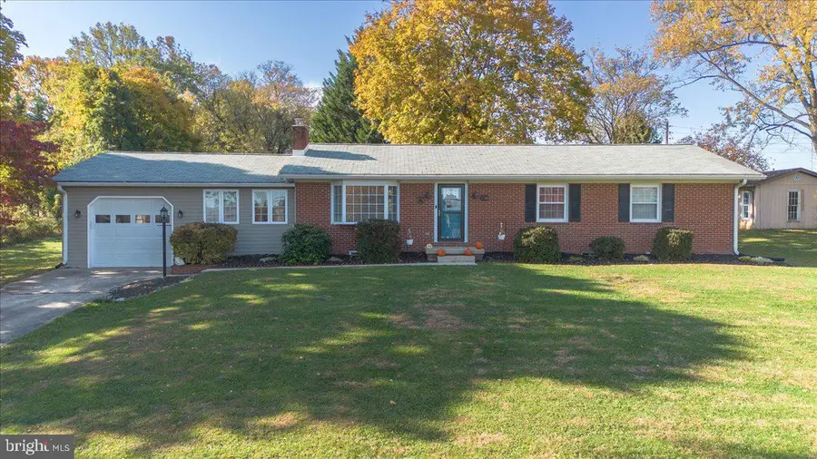 8301 Sharon Dr, Frederick, MD 21704 - Image #3