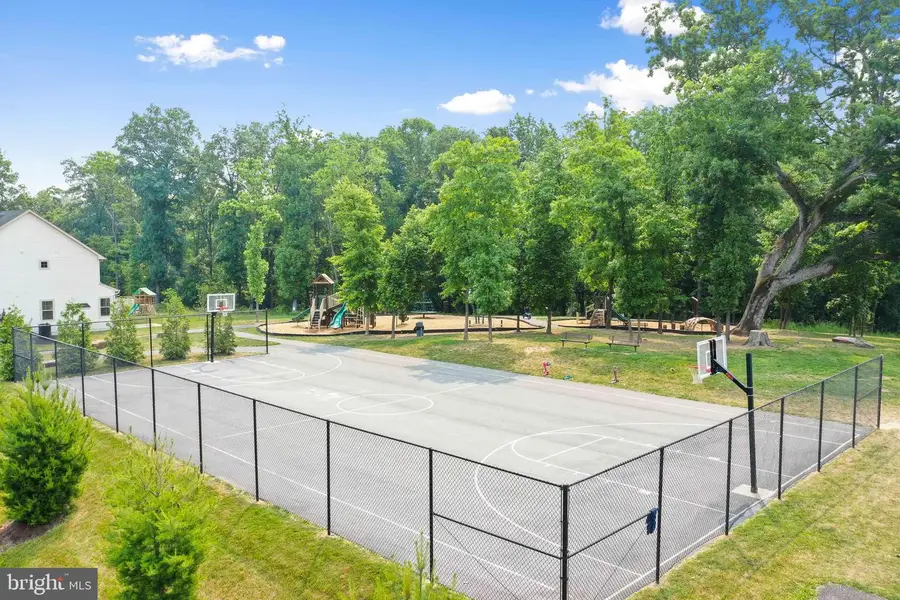 6071 Fallfish Ct, New Market, MD 21774 - Image #2