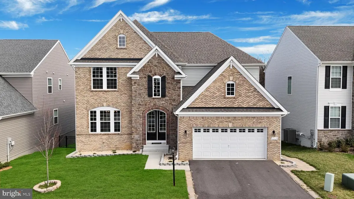 5719 Hawk Ridge Rd, Frederick, MD 21704 - #1
