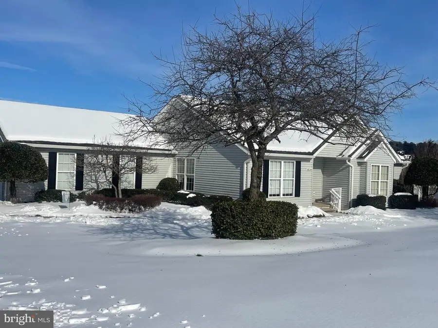 10244 Royal Saint Andrews Pl, Ijamsville, MD 21754 - Image #2