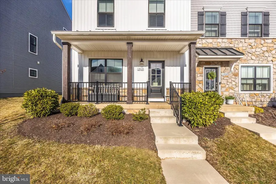 1310 Pedigree St, Frederick, MD 21702 - #2