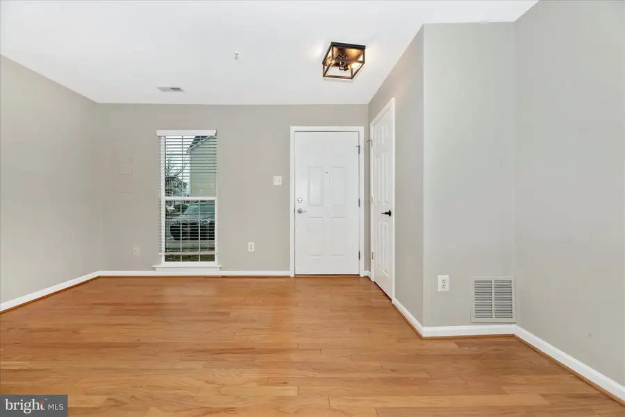 607 Hollowstone Rd, Frederick, MD 21703 - #3