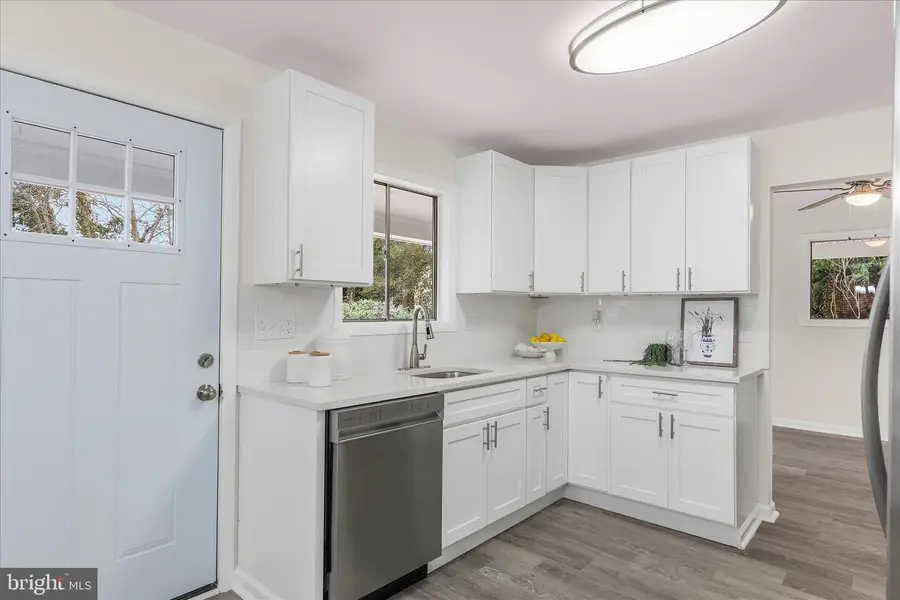 8795 Hickory Hl, Walkersville, MD 21793 - #3