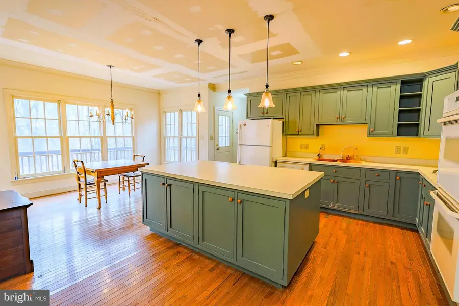 7319 Hilltop Dr, Frederick, MD 21702 - #3