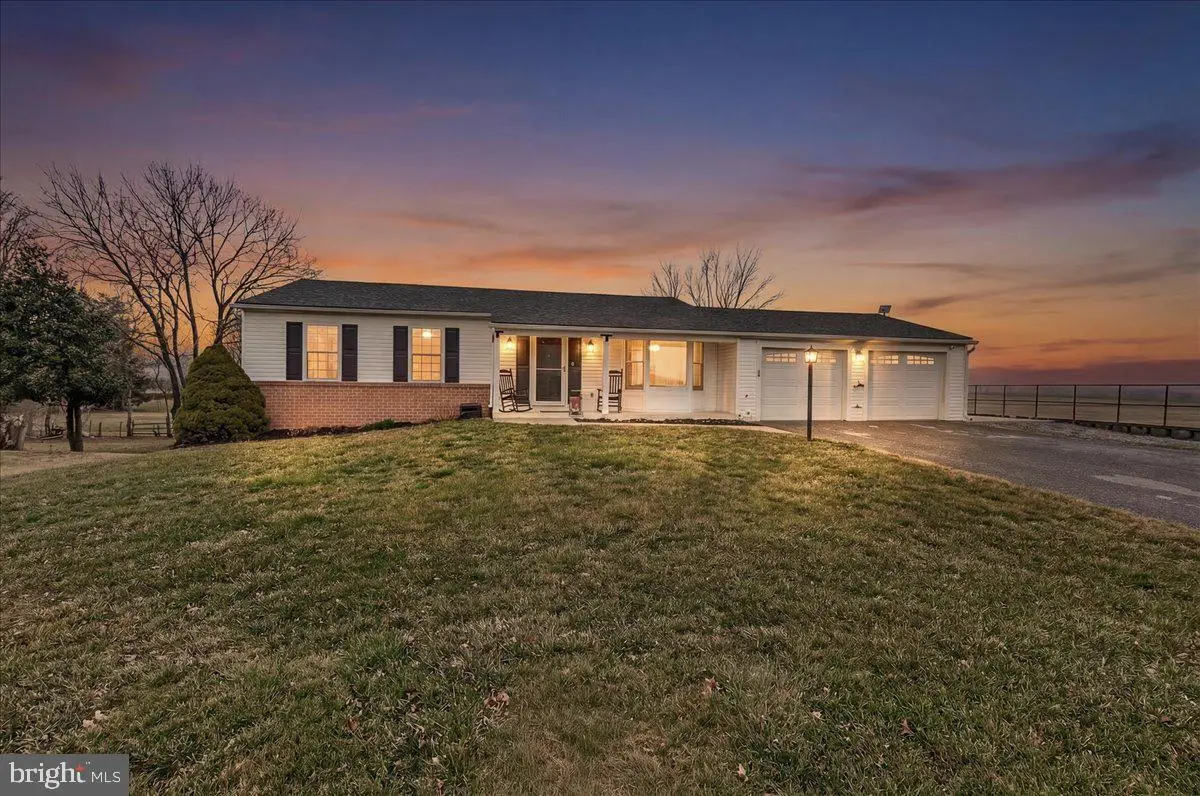 8906 Stauffer Rd, Walkersville, MD 21793 - #1